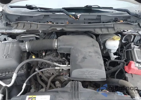 2021 Ram 1500 Classic Warlock 4X4 6'4 Box z USA, uszkodzony, nr VIN 1C6RR7GG3MS548908